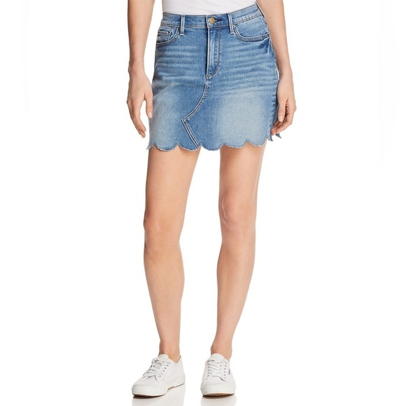 Aqua Dresses & Skirts - Aqua Luxe Denim Scalloped Mini Skirt Size 29